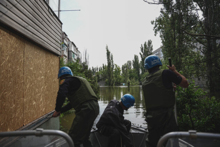 11_rescuers Ukraine